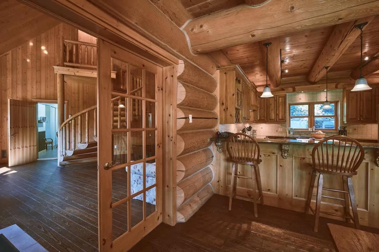 Executive Plus 44 - Majestic Log Chalet With Hot Tub Sauna Heated Pool And Close To Activities Mille-Isles エクステリア 写真